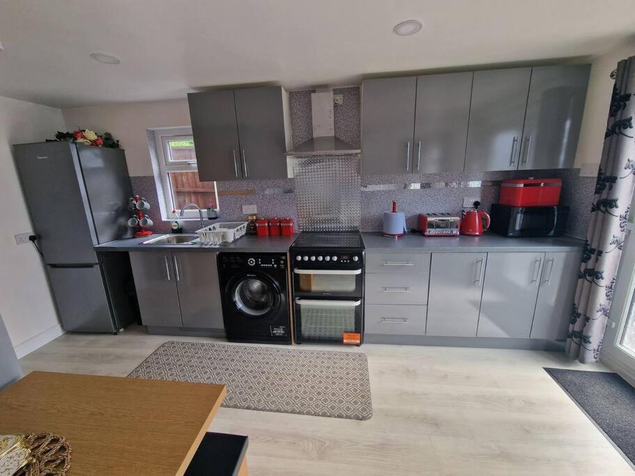 Apartament Perfect For Exploring Birmingham Zewnętrze zdjęcie